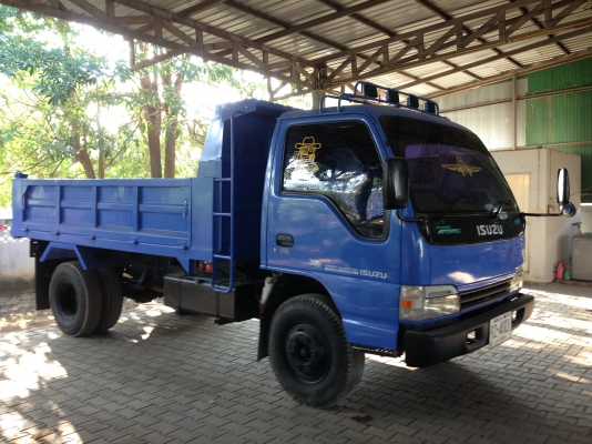 ขายรถบรรทุกอีซูซุดั้ม ปี46 ยูโร NPR 130 แรง