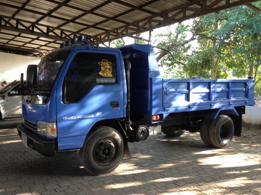 ขายรถบรรทุกอีซูซุดั้ม ปี46 ยูโร NPR 130 แรง