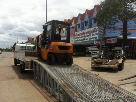 ขายฟอร์คลิฟต์ TOYOTA 7FGL20 ( เบนซิน)2.0 TON เกียร์ AT งาสามารถเทและกระดกได้ เสายกสูง 3 M ขายฟอร์คลิฟต์ TOYOTA 7FGL20 ( เบนซิน)2.0 TON เกียร์ AT งาสามารถเทและกระดกได้ เสายกสูง 3 M