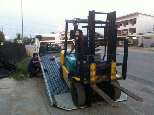 ขายฟอร์คลิฟต์ KOMATSU FD25T-12 TURBO ( ดีเซล ) เกียร์ AT 2.5 TON ขอบคุณมากครับผู้ไม่ประสงค์ออกนาม กทม ขายฟอร์คลิฟต์ KOMATSU FD25T-12 TURBO ( ดีเซล ) เกียร์ AT 2.5 TON ขอบคุณมากครับผู้ไม่ประสงค์ออกนาม กทม