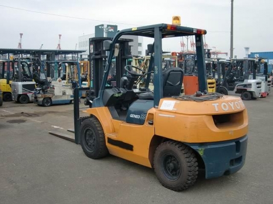 ขายฟอร์คลิฟต์ TOYOTA 7FD35 ( ดีเซล ) งายาว 2.2 M ขอบคุณมากครับ. บริษัท เทพประทาน จ.พังงา ขายฟอร์คลิฟต์ TOYOTA 7FD35 ( ดีเซล ) งายาว 2.2 M ขอบคุณมากครับ. บริษัท เทพประทาน จ.พังงา