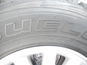 ขายแม็กisuzu d-max 15 +ยาง bs 225-70-15 สวยๆ