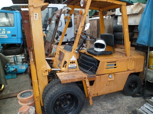 ขายรถยก komatsu fd 2.5 ตัน