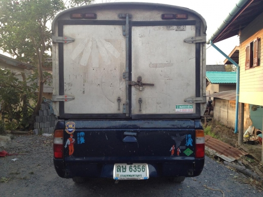 ขาย Ford ปี 2000