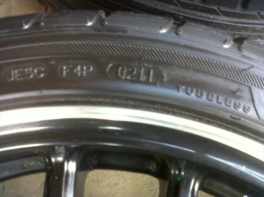 ขายแม็ก LG ขอบ 17 4H100/114 พร้อมยางครับ ขายแม็ก LG ขอบ 17 4H100/114 พร้อมยางครับ