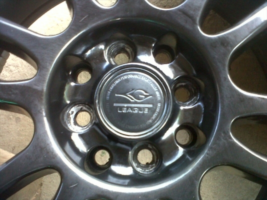 ขายแม็ก LG ขอบ 17 4H100/114 พร้อมยางครับ ขายแม็ก LG ขอบ 17 4H100/114 พร้อมยางครับ