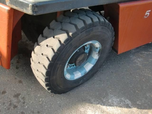 ขายฟอร์คลิฟต์ NISSAN RGH02   3 TON  เกียร์ AT  ขอบคุณมากครับ พี่วีรยุทธ