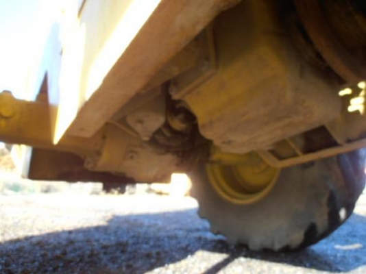 รถตักล้อยาง  WA100-3  สภาพสวย  รถเก่านอก ยังไม่เคยใช้งานในไทย  โทร.081-373-0559