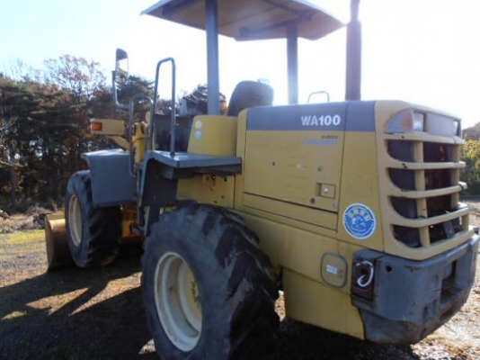 รถตักล้อยาง  WA100-3  สภาพสวย  รถเก่านอก ยังไม่เคยใช้งานในไทย  โทร.081-373-0559