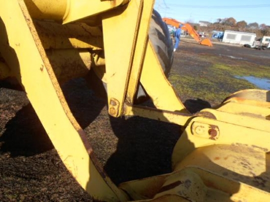 รถตักล้อยาง  WA100-3  สภาพสวย  รถเก่านอก ยังไม่เคยใช้งานในไทย  โทร.081-373-0559