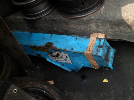 ขายเครน tadano 2 ตัน super z 220