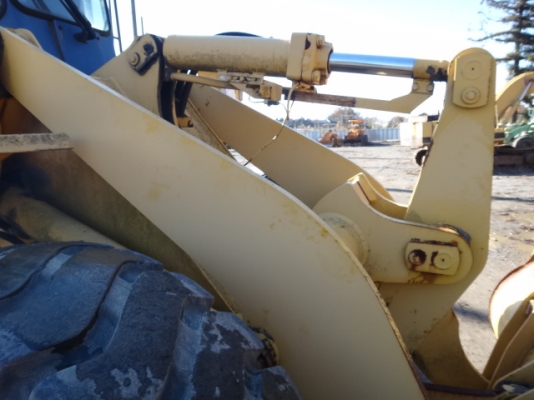 รถตักล้อยาง  WA200-1 สภาพสวย  รถเก่านอก  ไม่เคยใช้งานในไทย  โทร.081-373-0559