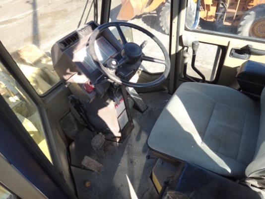 รถตักล้อยาง  WA200-1 สภาพสวย  รถเก่านอก  ไม่เคยใช้งานในไทย  โทร.081-373-0559