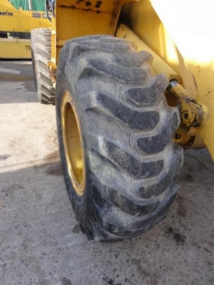 รถตักล้อยาง  WA200-1 สภาพสวย  รถเก่าจากนอก  ไม่เคยใช้งานในไทย  โทร.081-373-0559