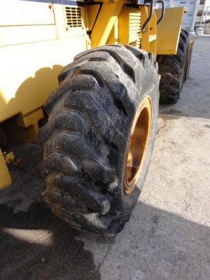 รถตักล้อยาง  WA200-1 สภาพสวย  รถเก่าจากนอก  ไม่เคยใช้งานในไทย  โทร.081-373-0559