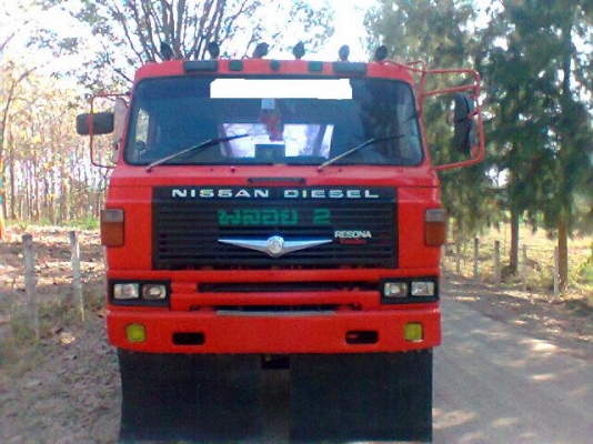 ขายด่วน!..รถสิบล้อ สองเพลา ท้ายลาด NISSAN UD ใส่รถแบคโฮ CAT 320 ได้ รถสวย ทรงดี พร้อมใช้งาน สุดขีด.