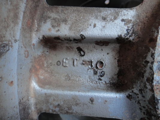 ขายล้อแม็กออฟลึก ขนาด 15 นิ้ว 6 รู 139.7 et-30 กว้าง 8.5 นิ้ว