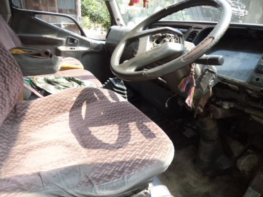 ขายรถ6ล้อมิตซู เครื่อง140แรงม้า ช่วงยาว 5 เมตร สภาพดีพร้อมใช้งาน