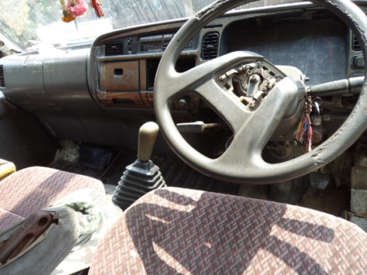 ขายรถ6ล้อมิตซู เครื่อง140แรงม้า ช่วงยาว 5 เมตร สภาพดีพร้อมใช้งาน