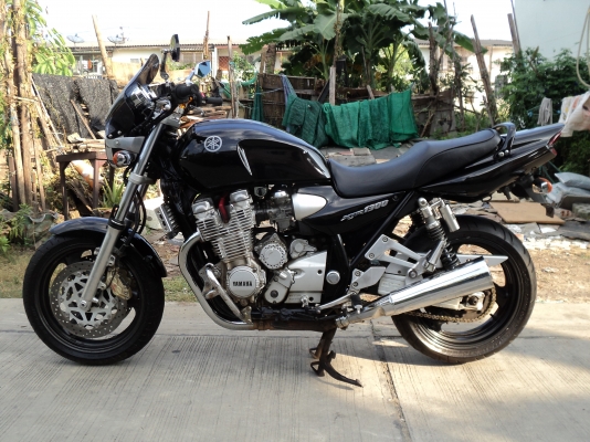 วุฒินนบุรี// XJR1300สวยๆปี2000เครื่องดีแน่นๆแรงเกินพิกัดมีอินวอยแท้ๆคับ