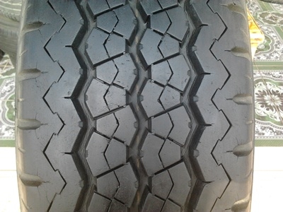 ขายยาง215/70/15 ปี 06 BRIDERTONE R623 1 ชุด   ราคา :  2,900.00  บาท