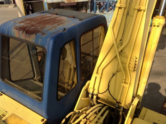 รถขุดดิน  SK200-1 มาร์คทรี  แผ่นใบแทรคใหญ่ รถเก่านอก  ไม่เคยใช้งานในไทย โทร.081-373-0559