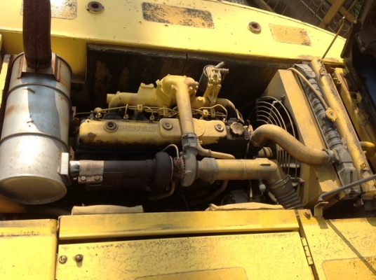 รถขุดดิน  SK200-1 มาร์คทรี  แผ่นใบแทรคใหญ่ รถเก่านอก  ไม่เคยใช้งานในไทย โทร.081-373-0559