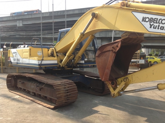 รถขุดดิน  SK200-1 มาร์คทรี  แผ่นใบแทรคใหญ่ รถเก่านอก  ไม่เคยใช้งานในไทย โทร.081-373-0559