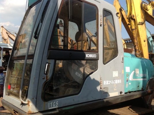 รถขุดดิน  SK200-3 มาร์คไฟว์ซุปเปอร์  แผ่นใหญ่  ใบแทรคใหญ่ 80 ซ.ม.  โทร.081-373-0559