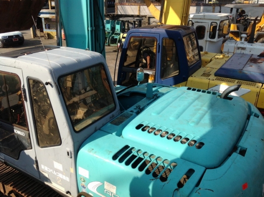 รถขุดดิน  SK200-3 มาร์คไฟว์ซุปเปอร์  แผ่นใหญ่  ใบแทรคใหญ่ 80 ซ.ม.  โทร.081-373-0559