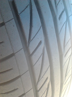 ขายยาง185/60/15 ปี 1810 BRIDERTONE TURANZA AR10 1 ชุด   ราคา :  2,400.00  บาท