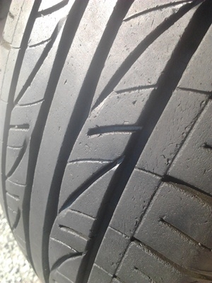 ขายยาง185/60/15 ปี 1810 BRIDERTONE TURANZA AR10 1 ชุด   ราคา :  2,400.00  บาท