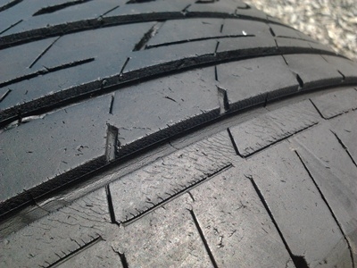 ขายยาง215/60/16 ปี 3510 BRIDERTONE TURANZA GR90 1 ชุด   ราคา :  2,200.00  บาท