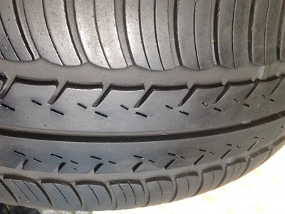 ขายยาง195/55/15 ปี 4310 GOODYEARS 1 ชุด  ราคา :  2,400.00  บาท