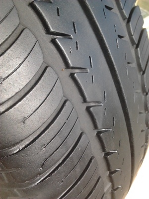 ขายยาง195/55/15 ปี 4310 GOODYEARS 1 ชุด  ราคา :  2,400.00  บาท