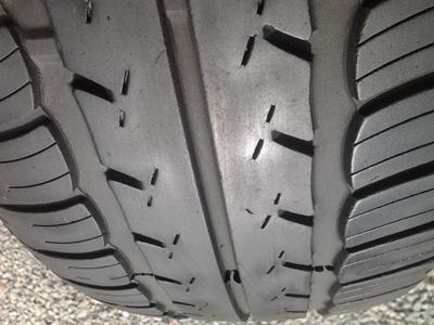 ขายยาง195/55/15 ปี 4310 GOODYEARS 1 ชุด  ราคา :  2,400.00  บาท