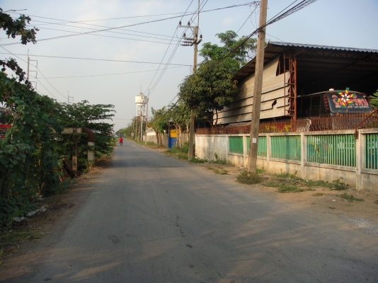 อู่ซ่อมรถบัส-รถบรรทุก ย่านคลองหลวง ปทุมธานี