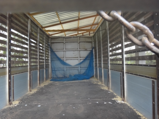 ขายด่วนรถ  10  ล้อเพลาเดียว  ISUSU  DEGA   195  กระบะมิเนียม  พร้อมใช้งาน