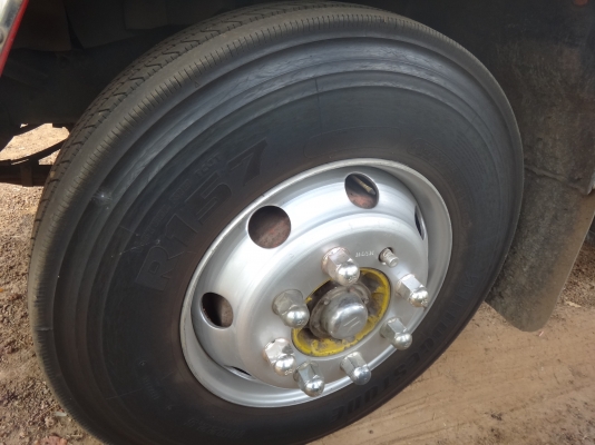 ขายด่วนรถ  10  ล้อเพลาเดียว  ISUSU  DEGA   195  กระบะมิเนียม  พร้อมใช้งาน