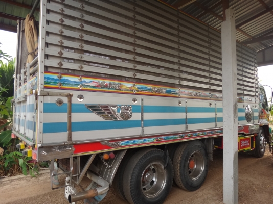 ขายด่วนรถ  10  ล้อเพลาเดียว  ISUSU  DEGA   195  กระบะมิเนียม  พร้อมใช้งาน