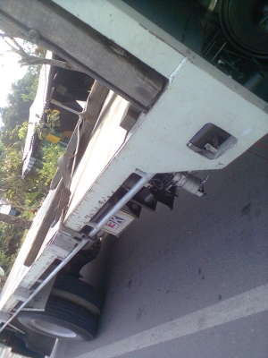 ขายด่วน รถ 6 ล้อ HINO FF3H 195 แรง ปี 37 กระบะพื้นเรียบ