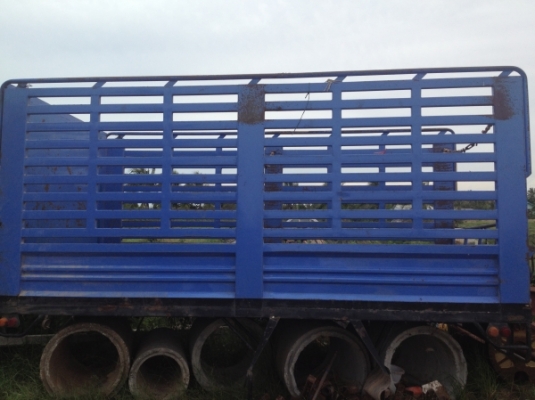 ขายกระบะ6ล้อ ยกลงจากNPR