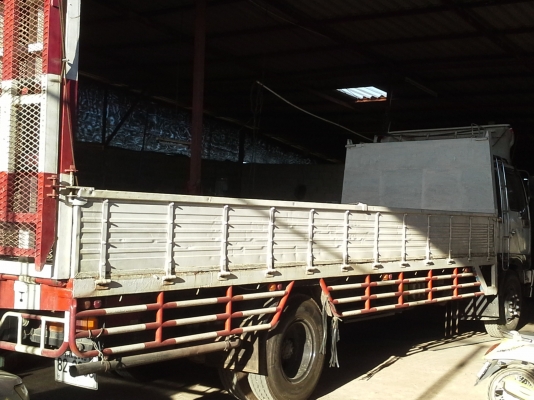 ขายด่วนไม่ค่อยได้ใช้งานประกอบตรงรุ่น  ยาง 900   น็อต8ตัวคัตซีใหญ่ตลอดเส้นเพิ่มรูปใหม่แล้วครับ  ไม่มีที่จอดครับ  สงขลาครับจ