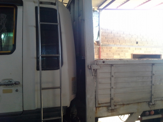 ขายด่วนไม่ค่อยได้ใช้งานประกอบตรงรุ่น  ยาง 900   น็อต8ตัวคัตซีใหญ่ตลอดเส้นเพิ่มรูปใหม่แล้วครับ  ไม่มีที่จอดครับ  สงขลาครับจ