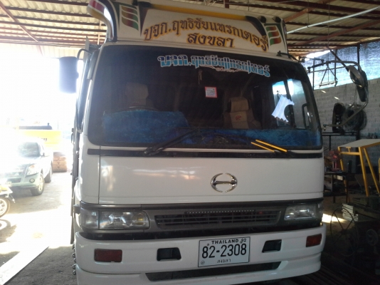 ขายด่วนไม่ค่อยได้ใช้งานประกอบตรงรุ่น  ยาง 900   น็อต8ตัวคัตซีใหญ่ตลอดเส้นเพิ่มรูปใหม่แล้วครับ  ไม่มีที่จอดครับ  สงขลาครับจ