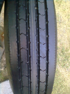 ปรับราคาใหม่ขายยางป้ายแดงพร้อมกะทะเหล็กยางบริสโตร์ 700R16  ยางปี3412 สวยๆ จำนวน 4 เส้น