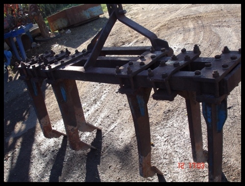 หางขูดดินสำหรับรถแท็คเตอร์ ราคาไม่แพง สนใจโทร 081-8570337 คุณสวน