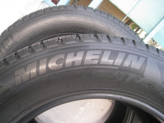 ขายยาง MICHELIN LATITUDE 225/65 R 17 ปี 3010 (1ชุด) ( 081-3747940)