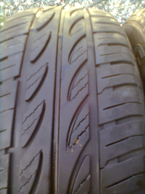 ปรับราคาใหม่ขายยาง goodyear 185/65R14 ปี09 จำนวน2เส้น
