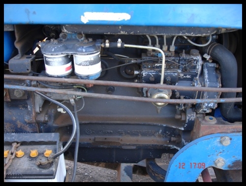 Ford 6600 เพลาเดียว สภาพดี ราคาไม่แพง สนใจโทร 081-8570337 คุณสวน